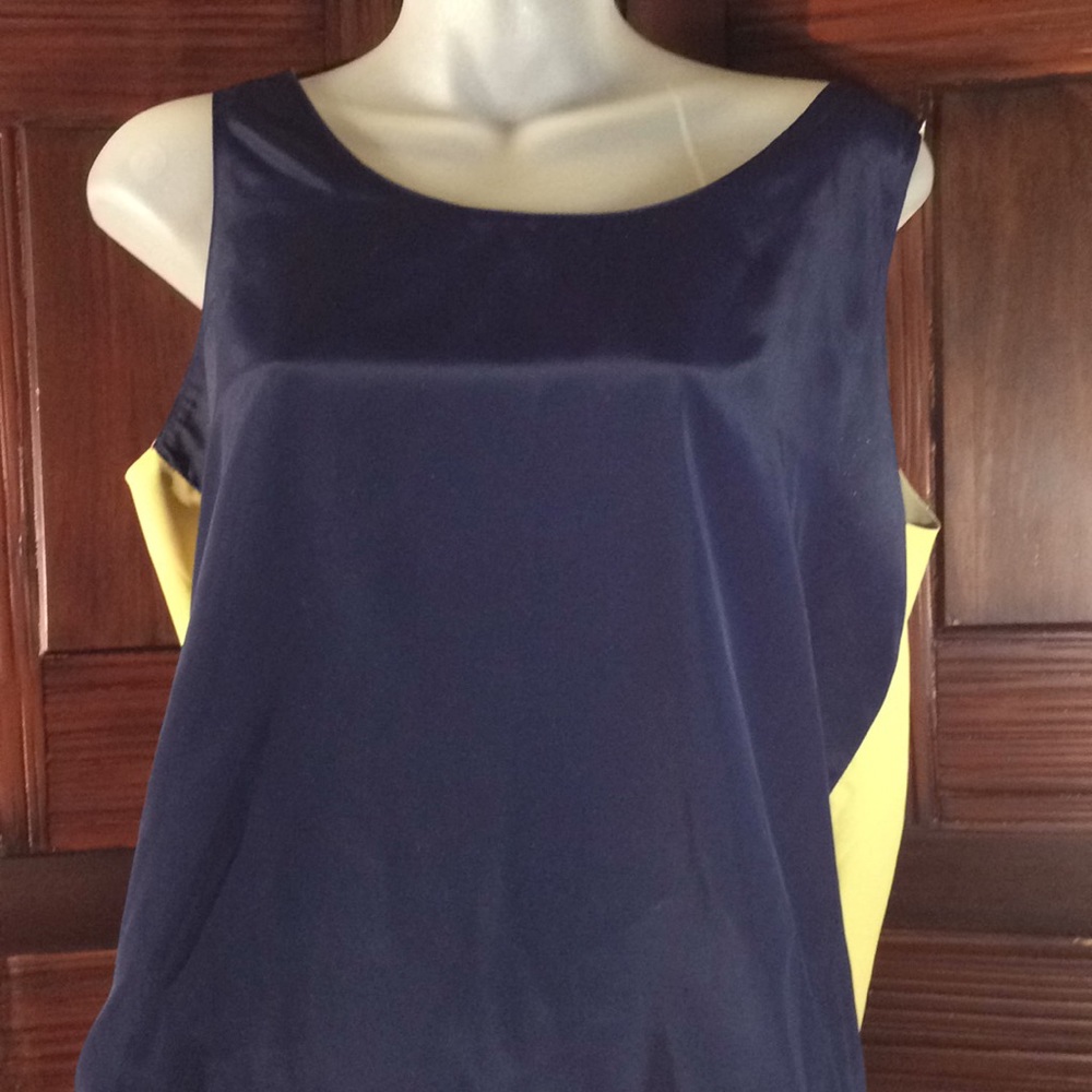 blouse maybe Reverse 4 difference Colors - Picture 3 of 3